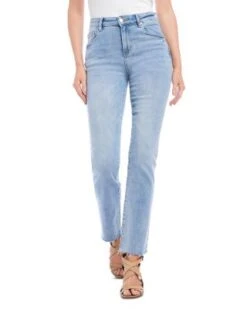 High Rise Straight Leg Jeans In Light Blue - Karen Kane -Karen Kane 13200290 fpx