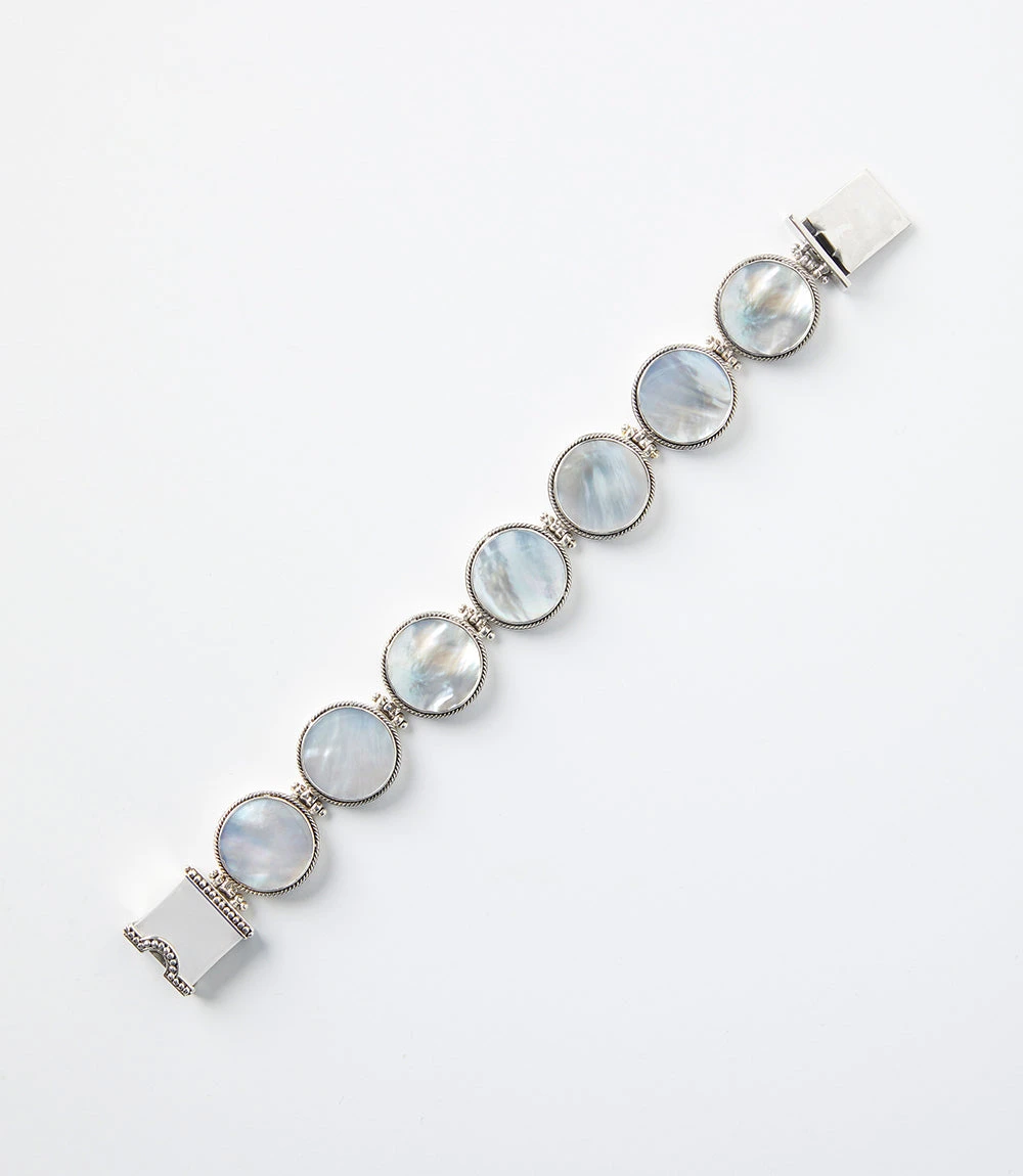 Mother of Pearl Bracelet Mother Of Pearl Bracelet -Karen Kane B300000 silver 002 ad9215ac 0e54 458a bb14 6f6e27e8c8ef